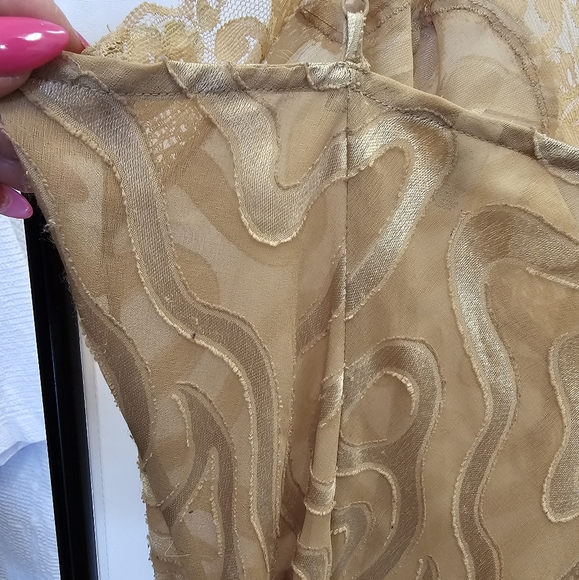 Victoria secret long night gown - Picture 5 of 10